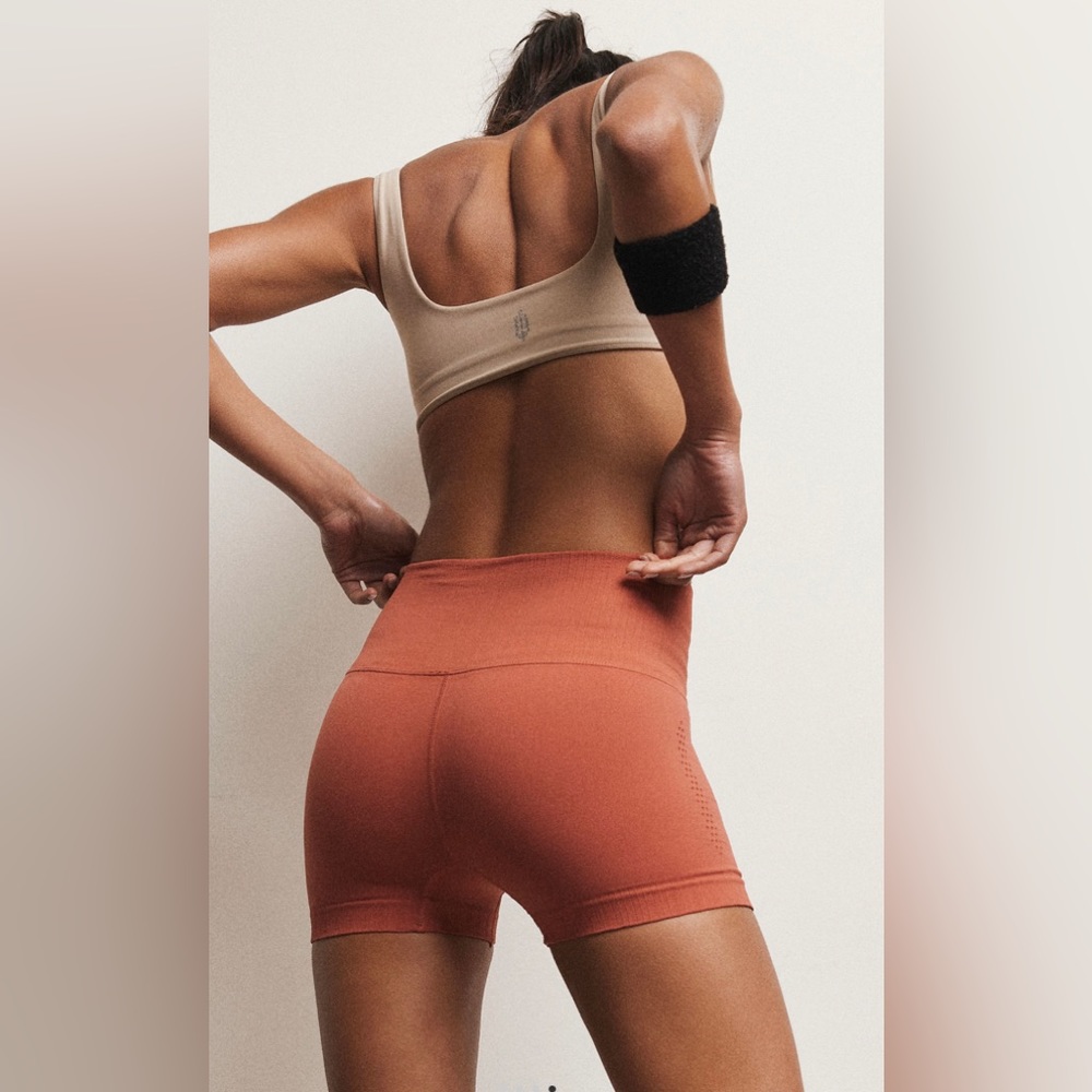 🧡NWOT FREE PEOPLE GOOD KARMA RUNNING SHORTS - Picture 7 of 8